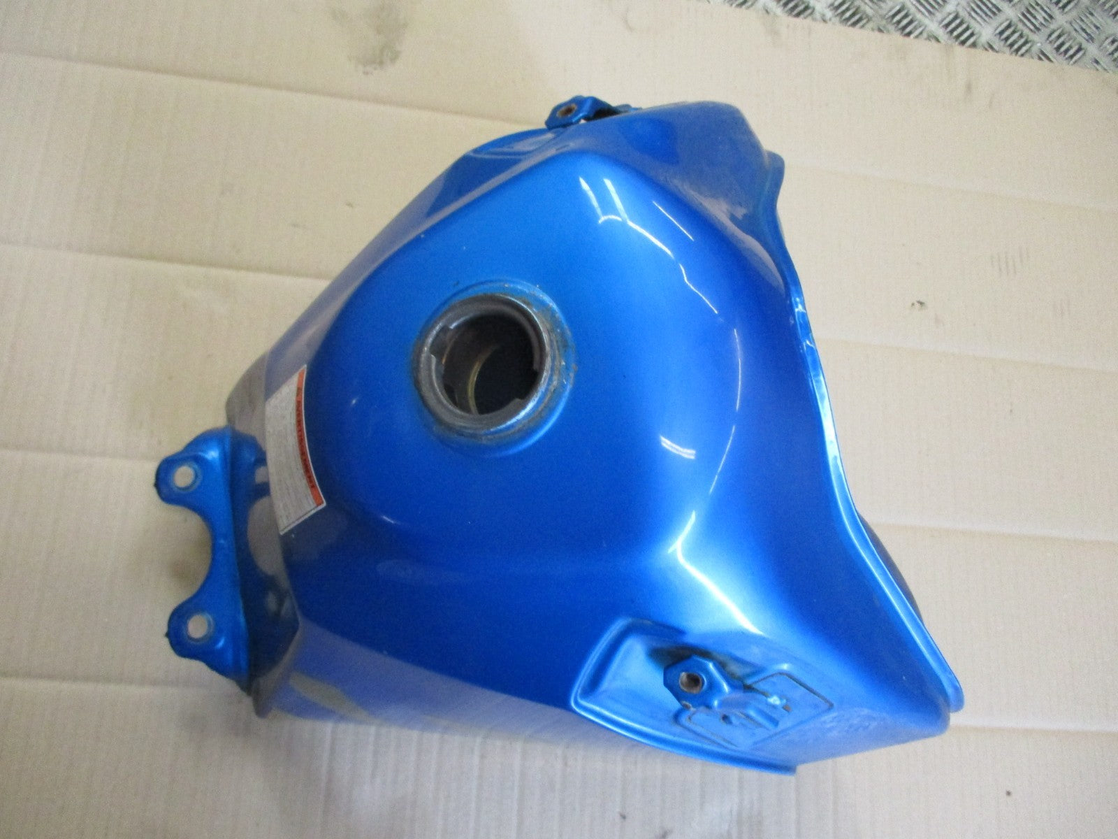 Réservoir d'essence pour Suzuki 650 DR RS SE - SP42A - SP43A