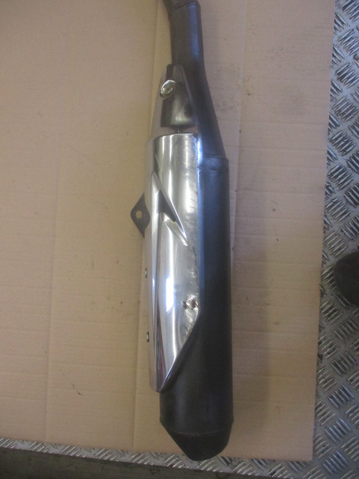 Pot d'échappement pour Honda 125 CBF - JC40A
