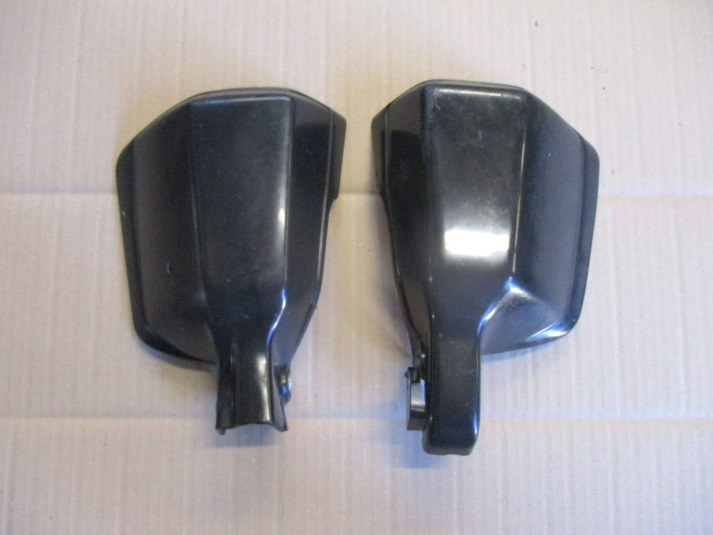 Protèges mains pour Honda 650 NX Dominator - RD02 - RD08A