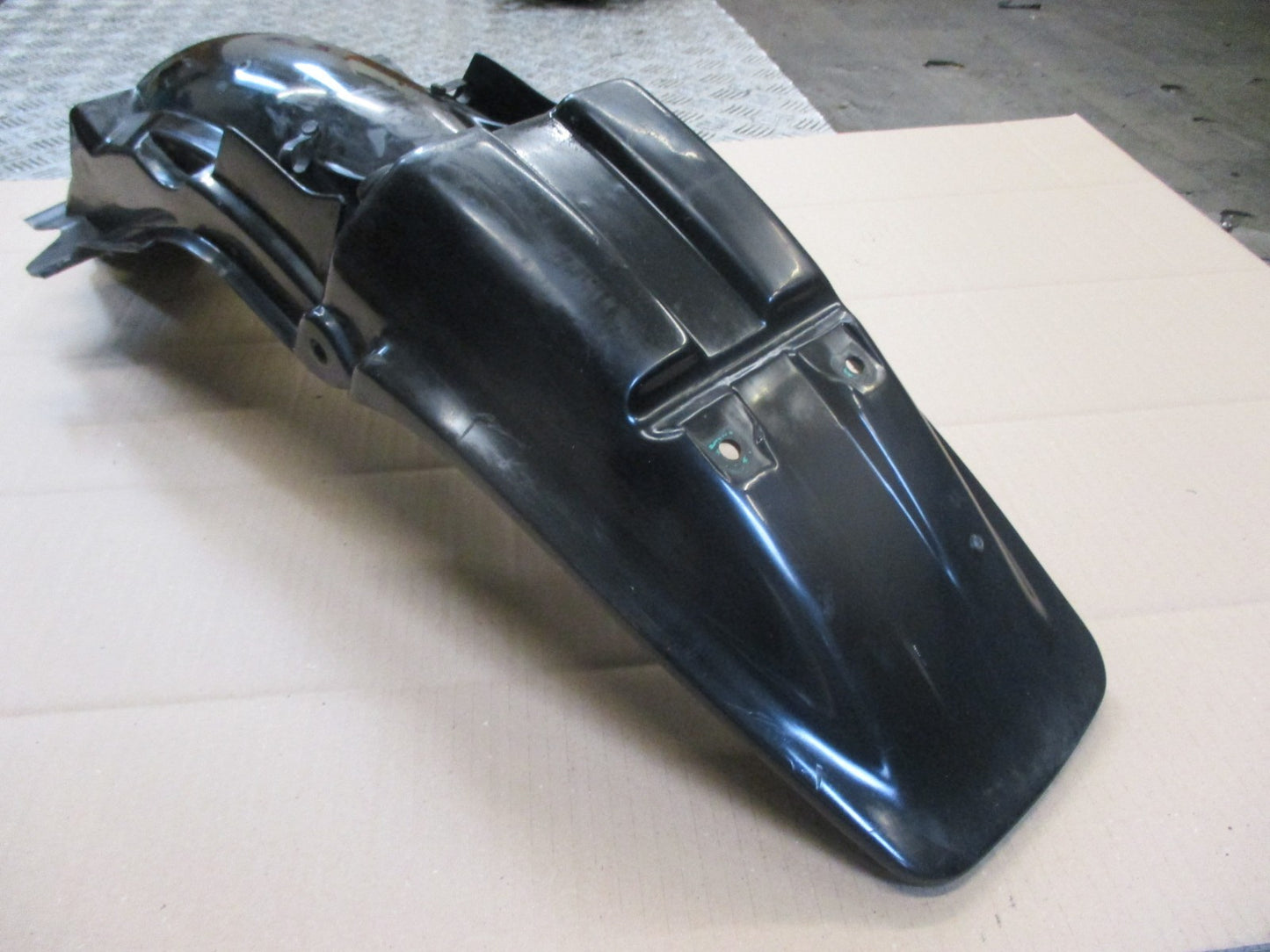 Garde boue arrière pour Kawasaki 125 KMX - MX125B