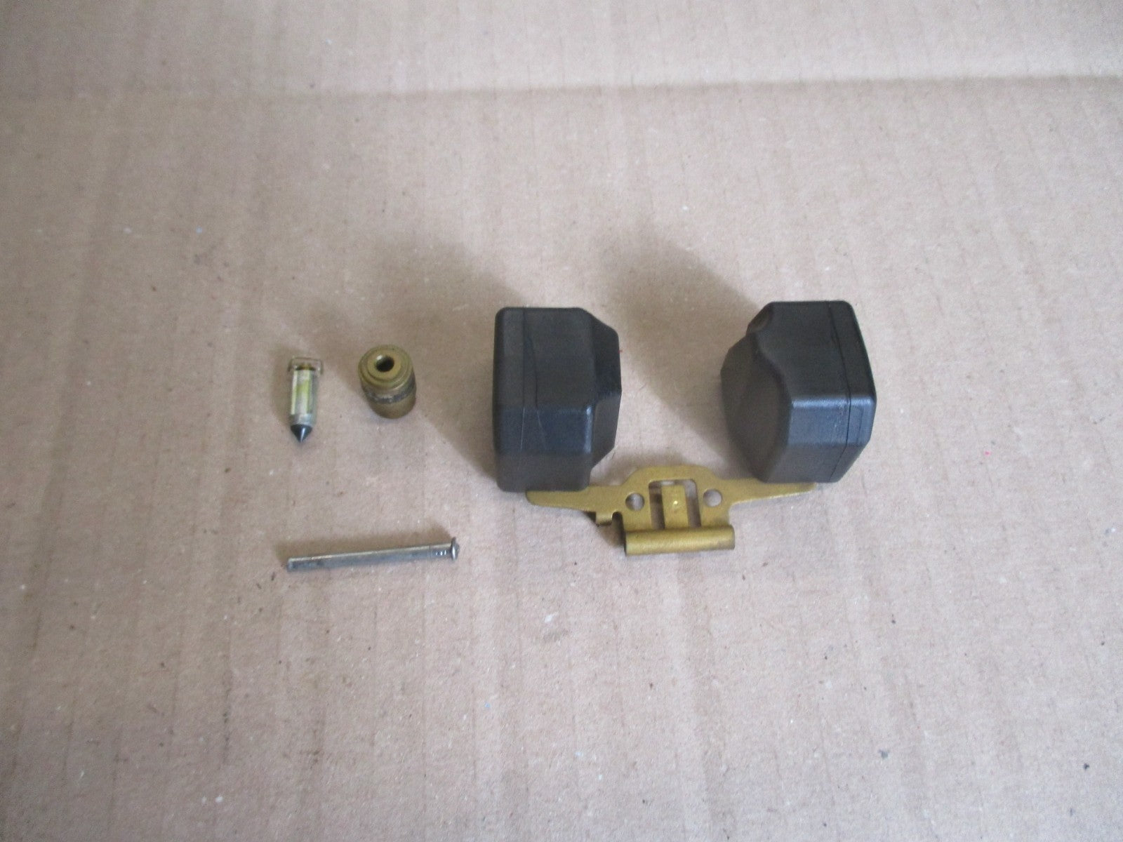 Flotteur + pointeau pour carburateur à guillotine pour Yamaha 125 DTR DTRE