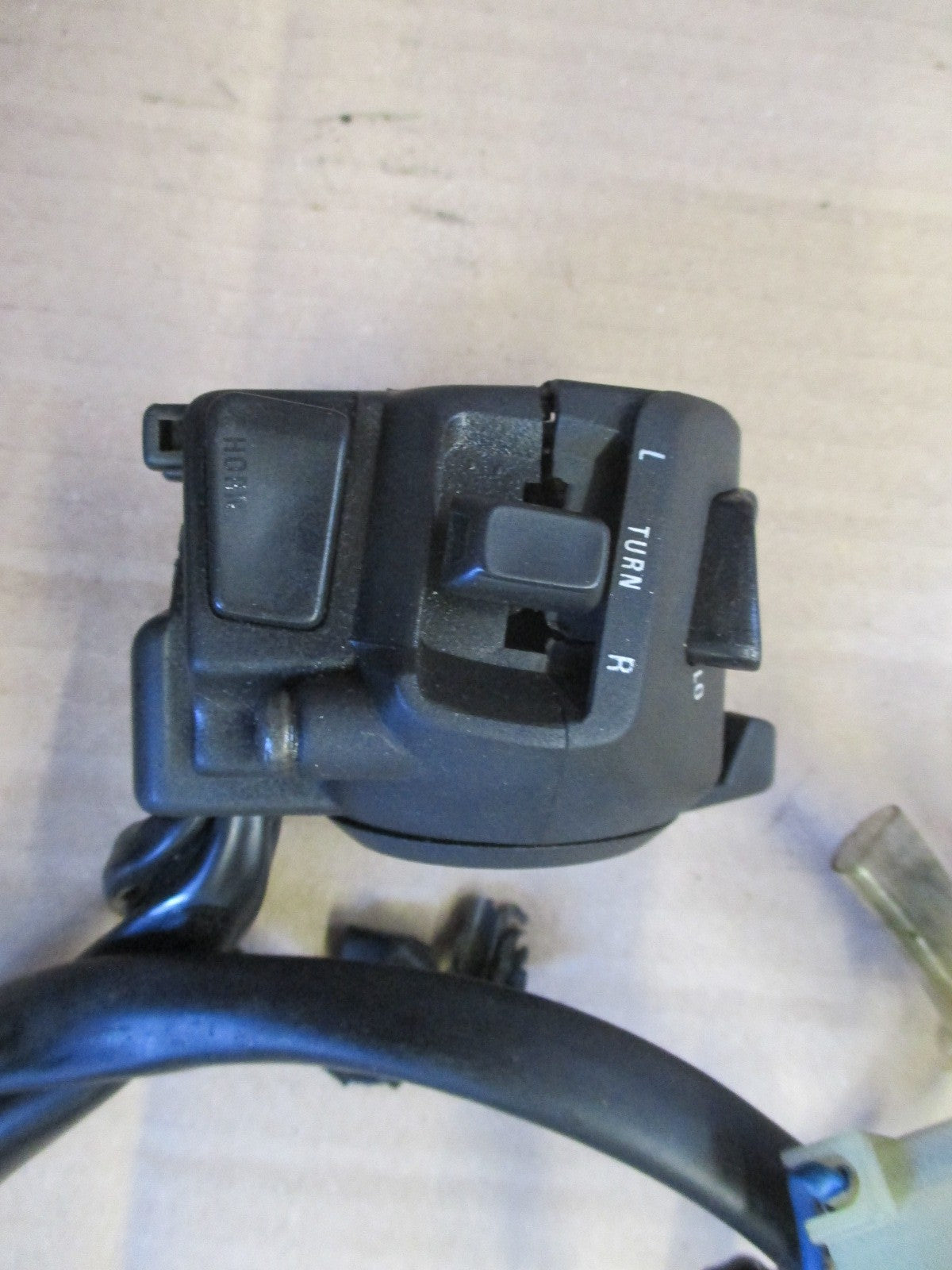 Commodo gauche + levier de starter pour Honda 650 NTV REVERE - RC33