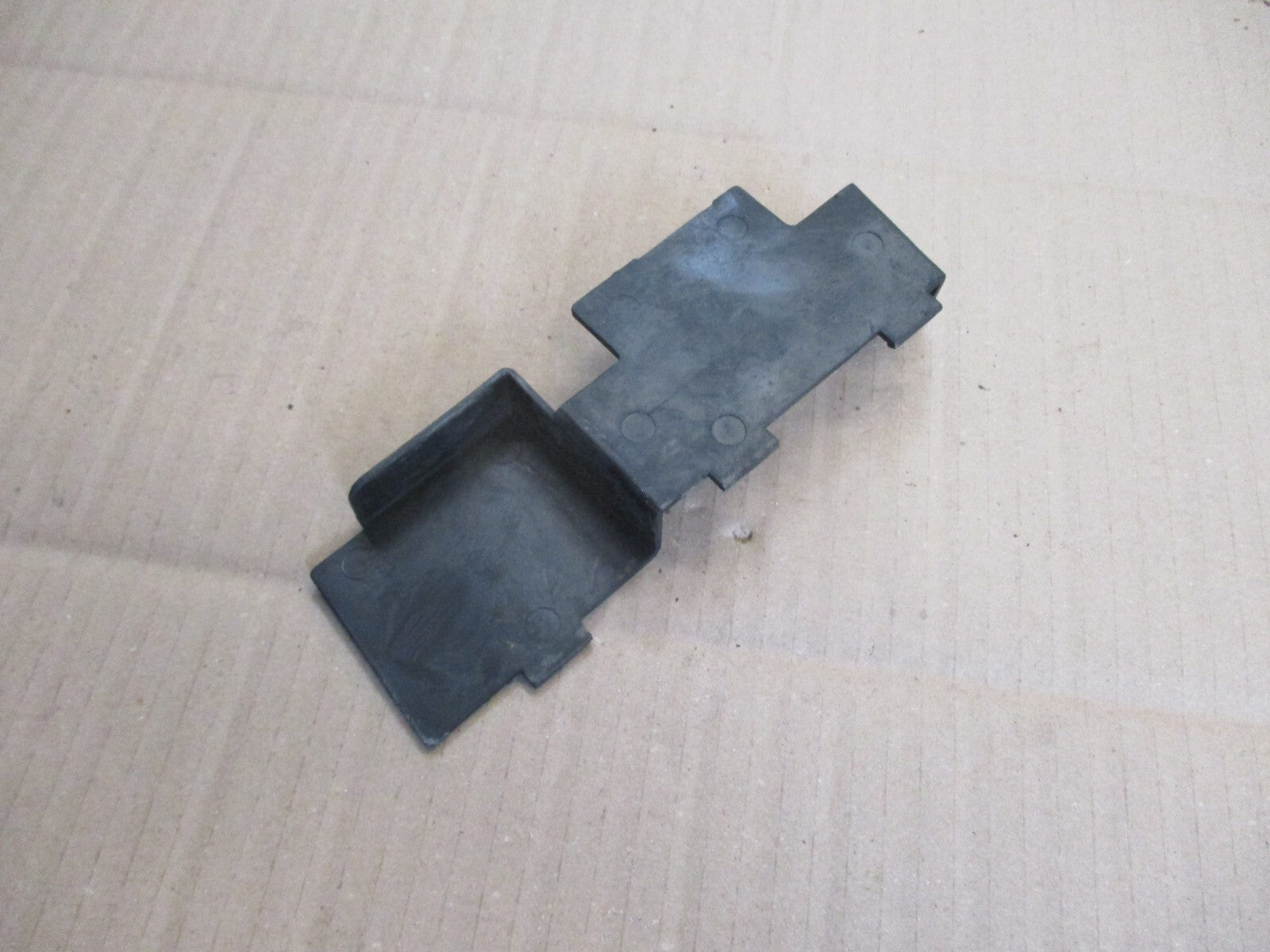 Plateau supérieur de batterie pour Yamaha 125 DTR - DTRE