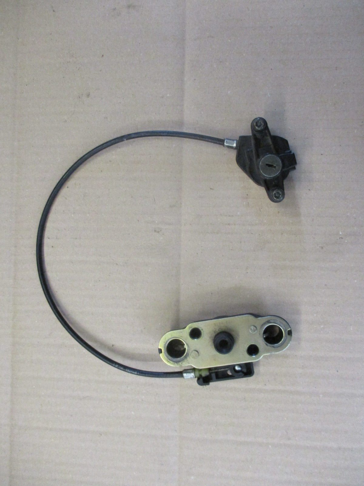 Nieman + bouchon + serrure de selle Suzuki 650 DR RS SE - SP42A - SP43A