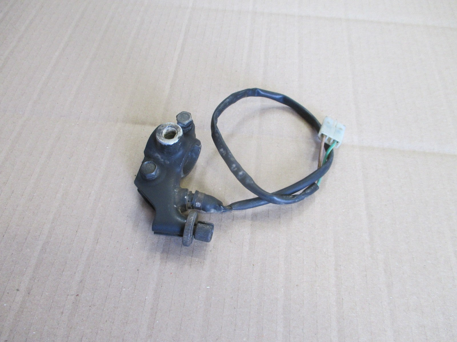 Support levier + contacteur de frein avant pour Yamaha 125 DTMX - 2A8