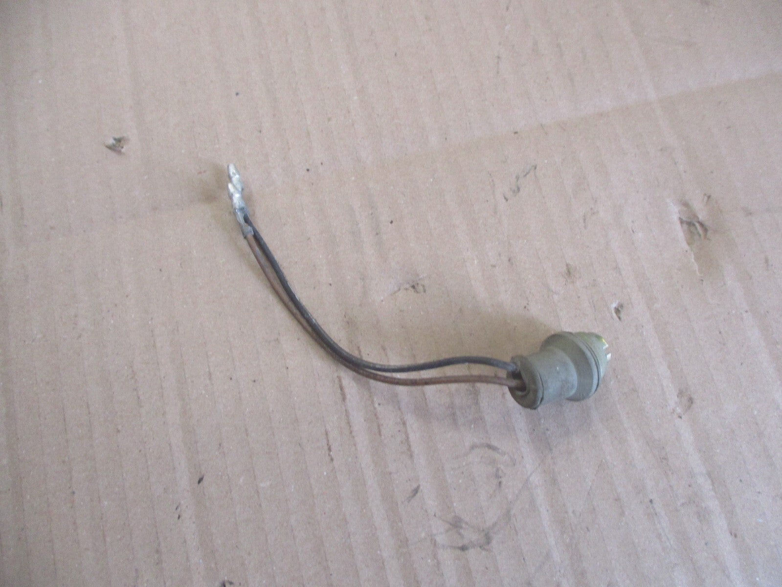 Support veilleuse de phare Suzuki 600 DR - 650 DR - SN41A - SP41A