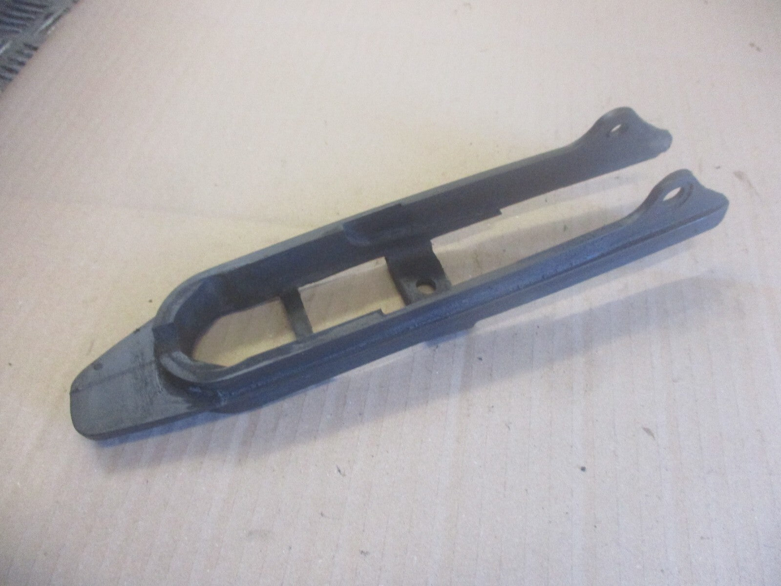 Patin de chaîne pour Honda 125 Rebel - JC24A - JC26A