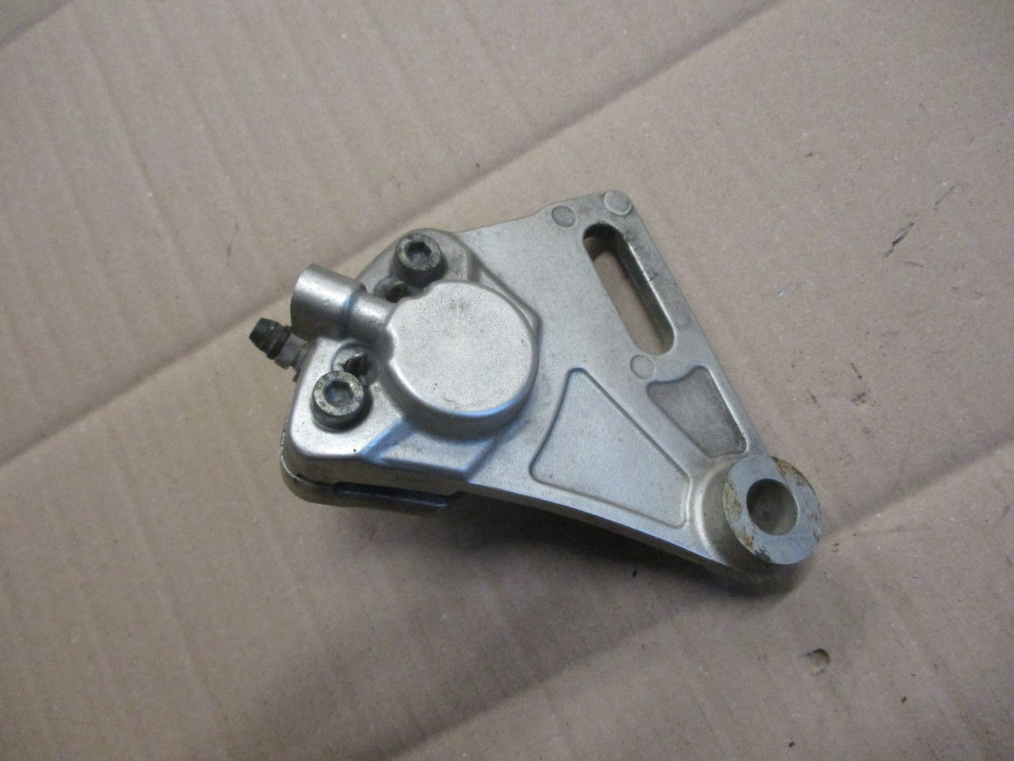 Etrier de frein arrière pour Yamaha 125 XTX - XTR
