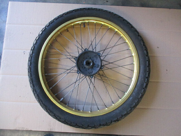 Roue avant avec pneu bon état Yamaha 600 XT Ténéré - 43F - 34L - 55W - 1VJ - 2KF