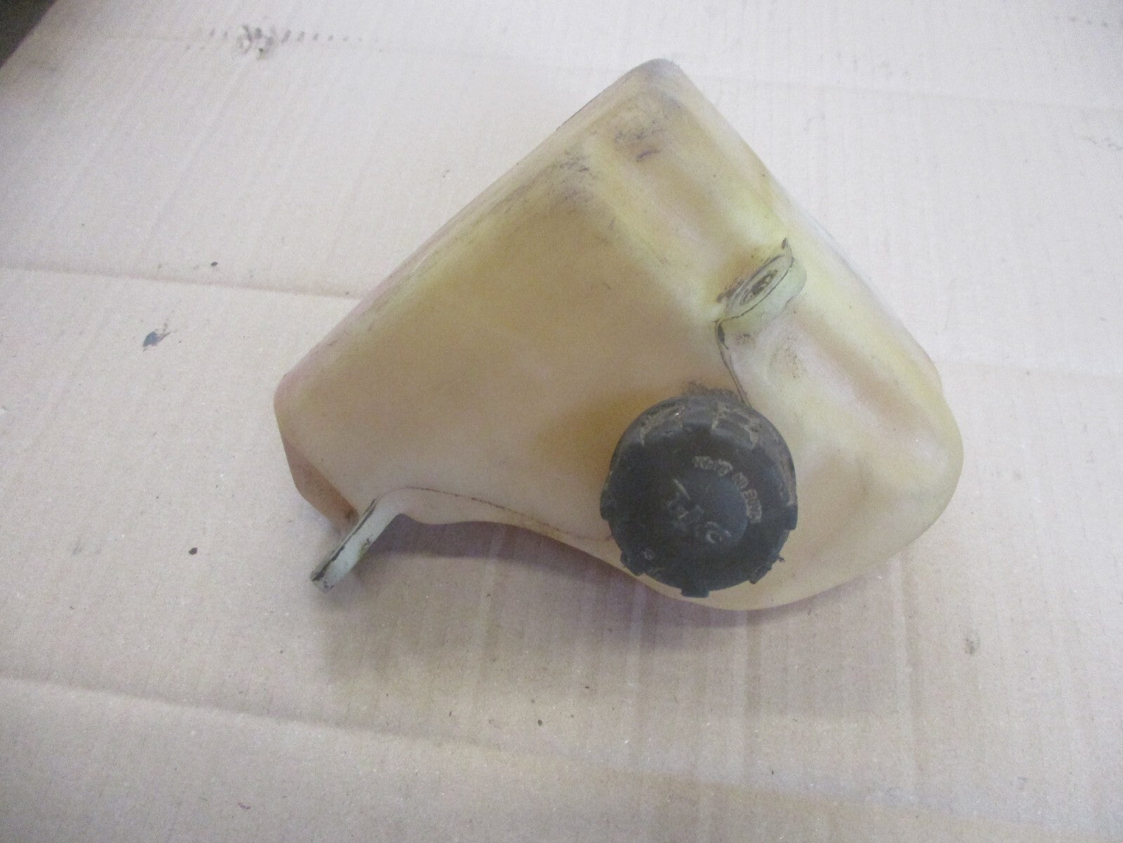 Réservoir d'huile  + bouchon pour Suzuki 125 TS B - 1979