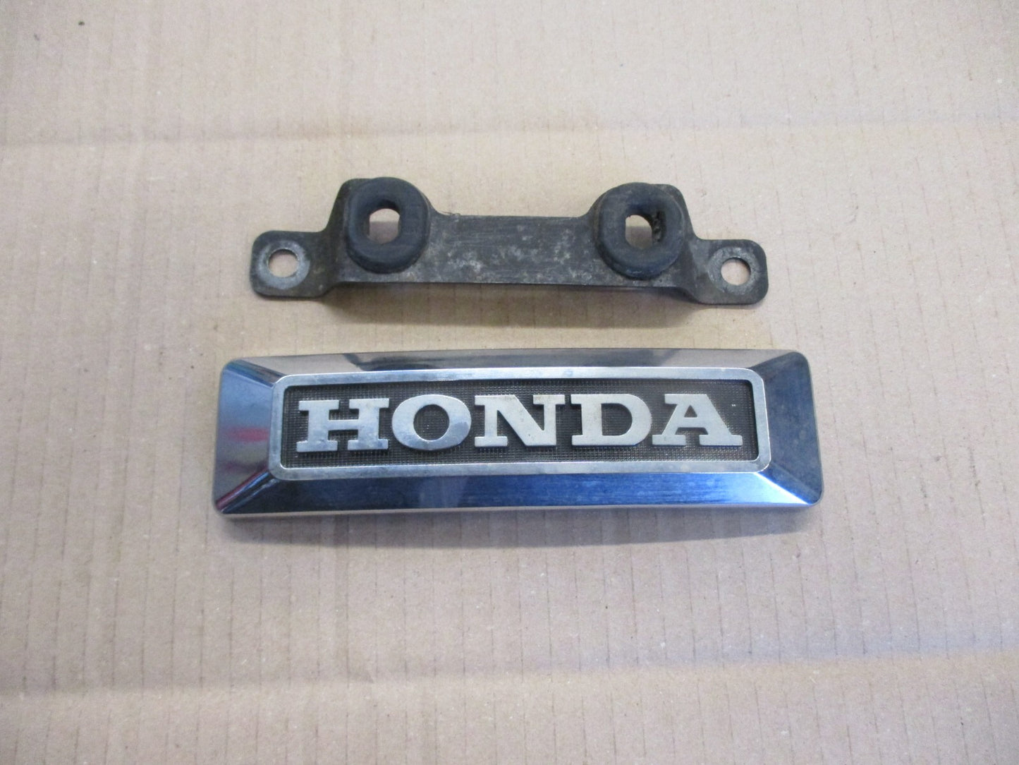 Cache avant de fourche + support pour Honda 125 CM - JC05
