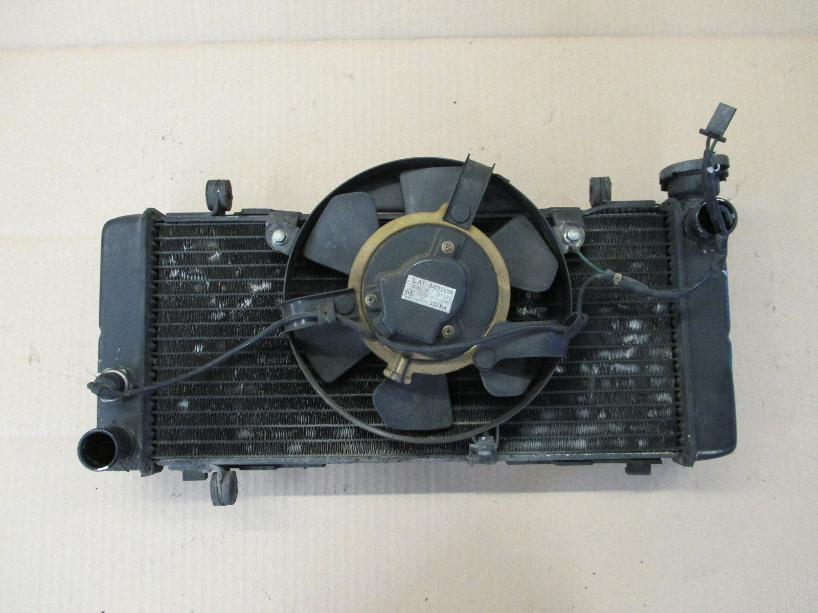 Radiateur d'eau + ventilateur  pour Honda 750 VFR - RC36 - Phase 1 - 1990 / 1993