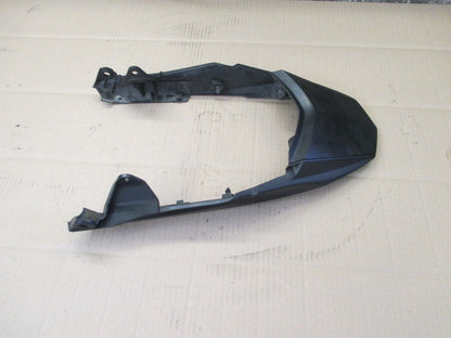 Coque arrière dosseret pour Honda 125 CBF - JC74