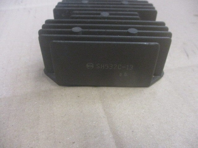 Régulateur pour Honda 650 NX Dominator - RD08A