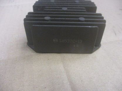 Régulateur pour Honda 650 NX Dominator - RD08A