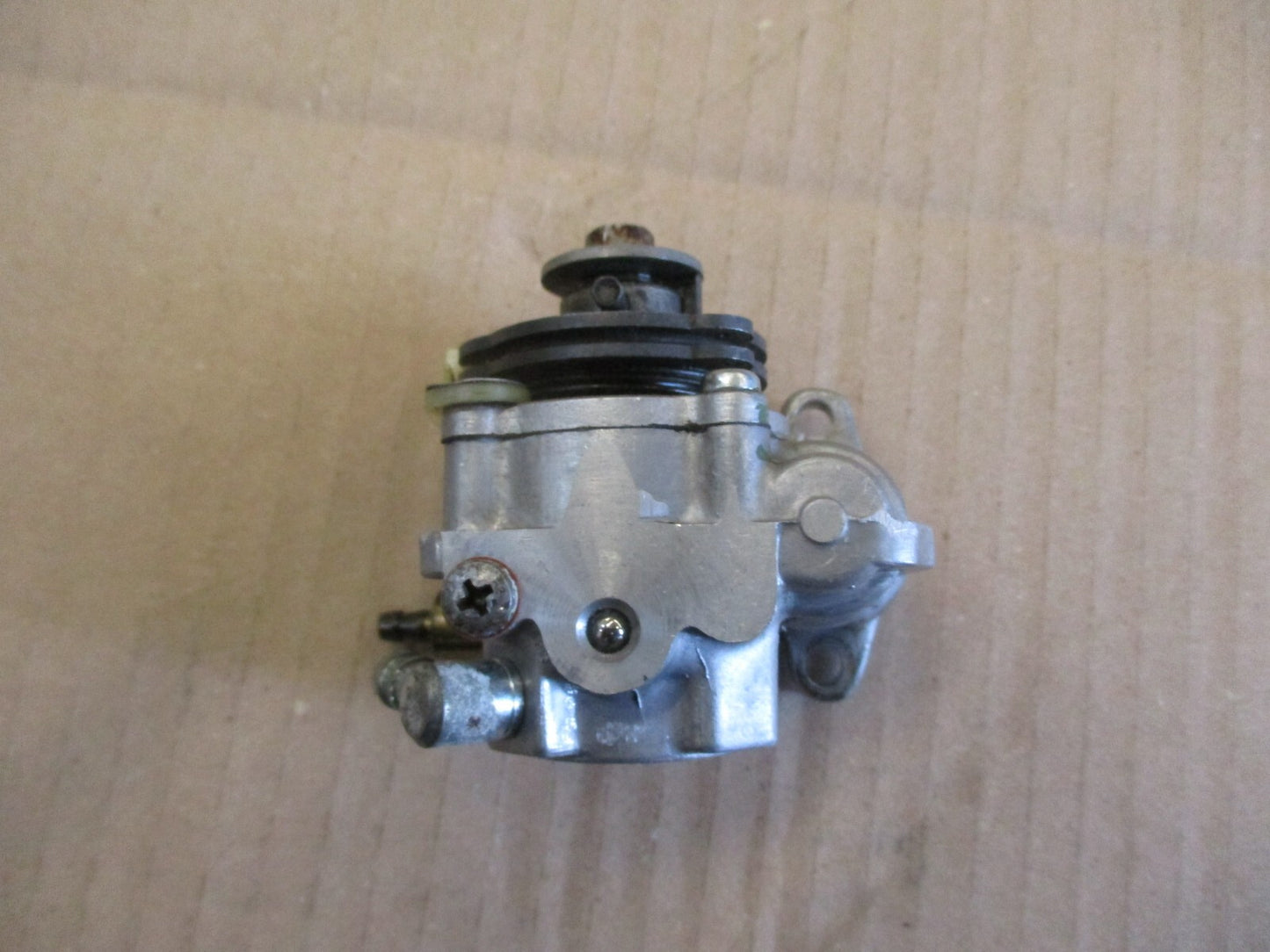 Pompe à huile avec linguet plastique blanc pour Yamaha 125 DTMX - 2A8