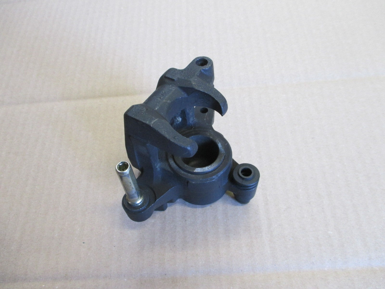 Etrier de frein arrière BREMBO pour Honda 650 FX - VIGOR - RD09