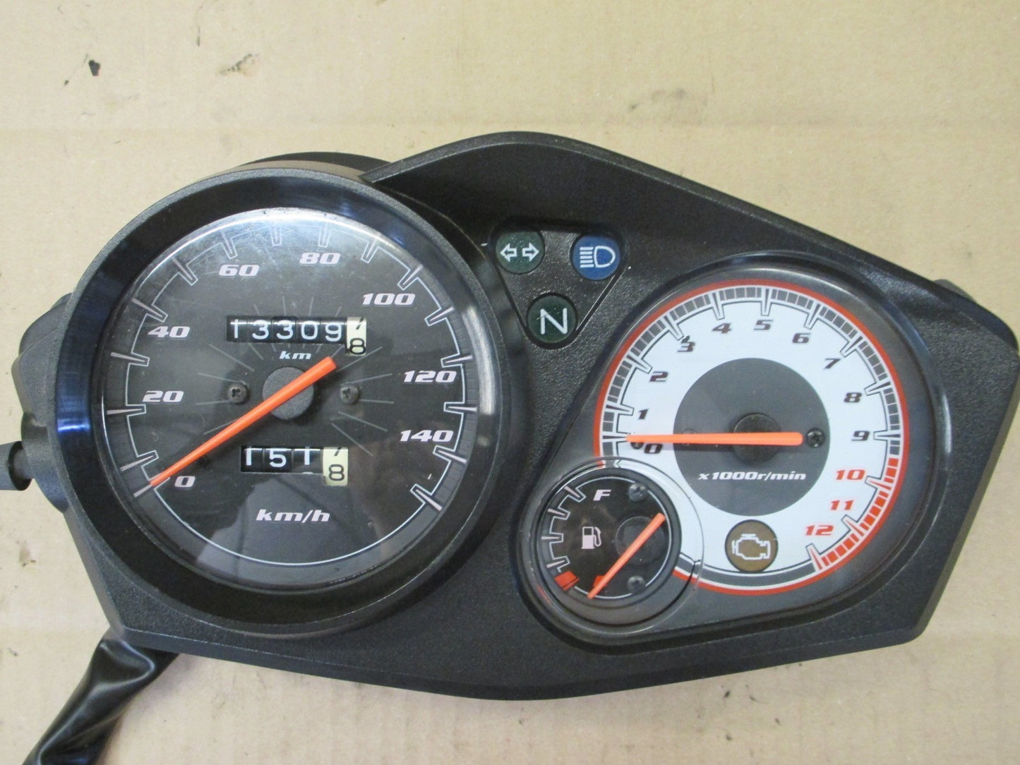 Bloc compteur compte tours 13309 kms pour Honda 125 CBF - JC40A