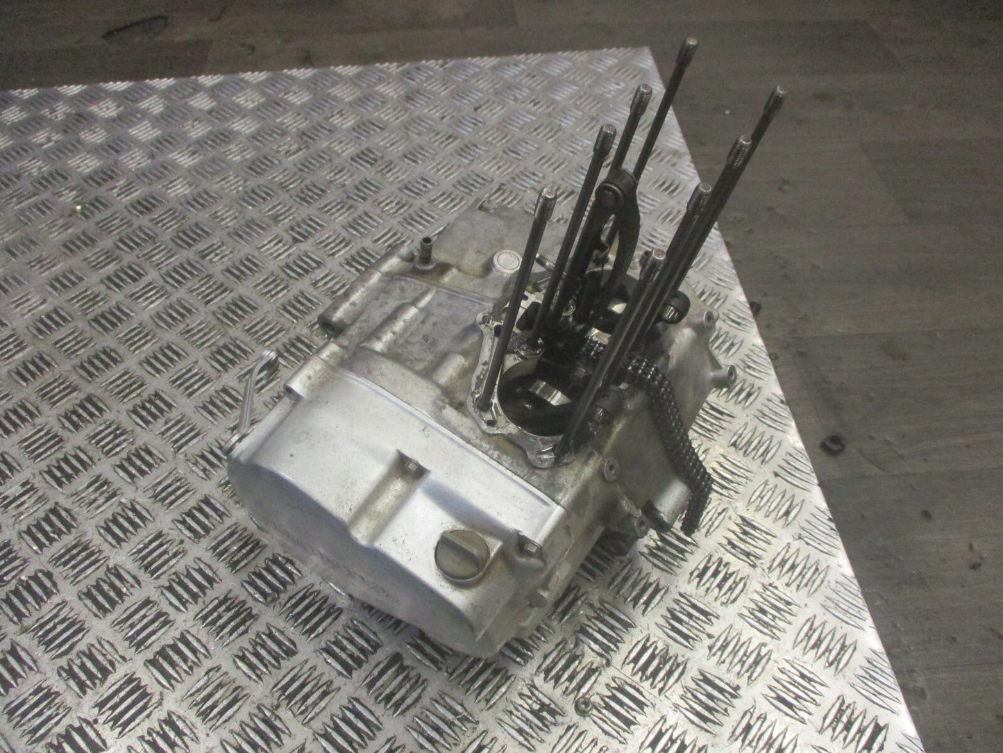 Bas moteur pour Honda 125 CM - JC05