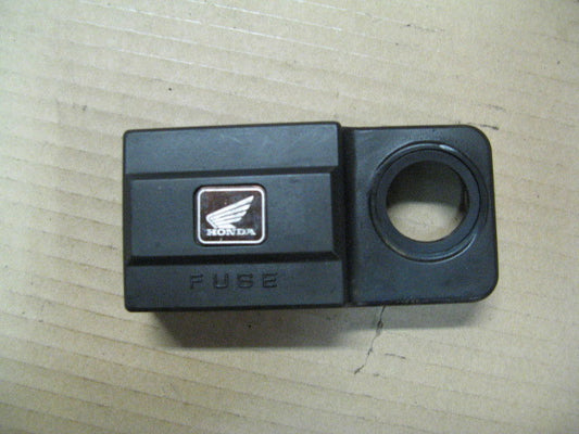 Cache fusibles, entourage de nieman pour Honda 600 Transalp - PD06 - PD10