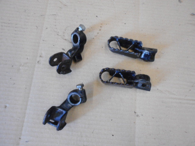 Cales pieds avant pour Yamaha 125 DTF - DTE - 1F9