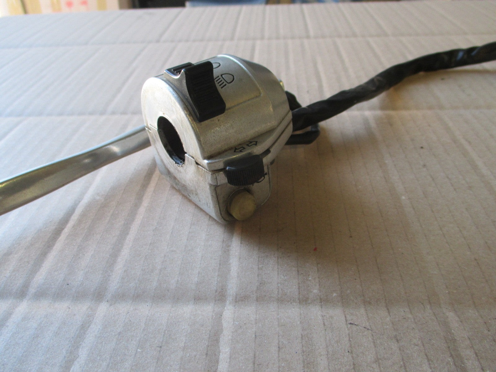 Commodo gauche + poignée d'embrayage pour Honda 125 CM - JC05
