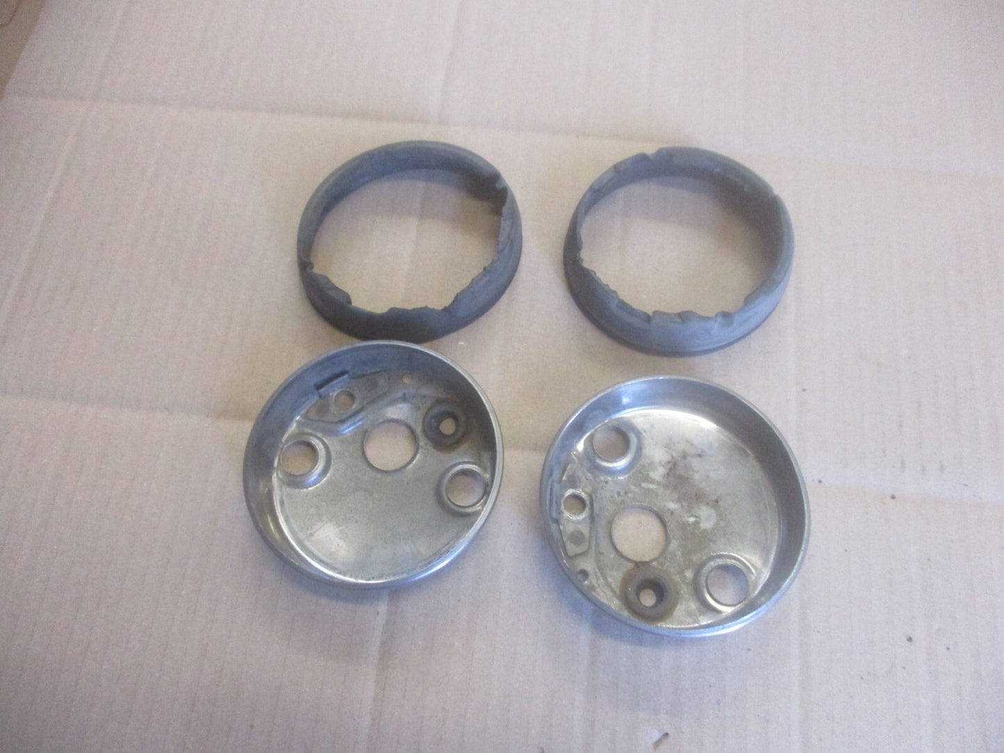 Cuvelages de compteur et de bloc voyants + joints pour Honda 125 CM - JC05