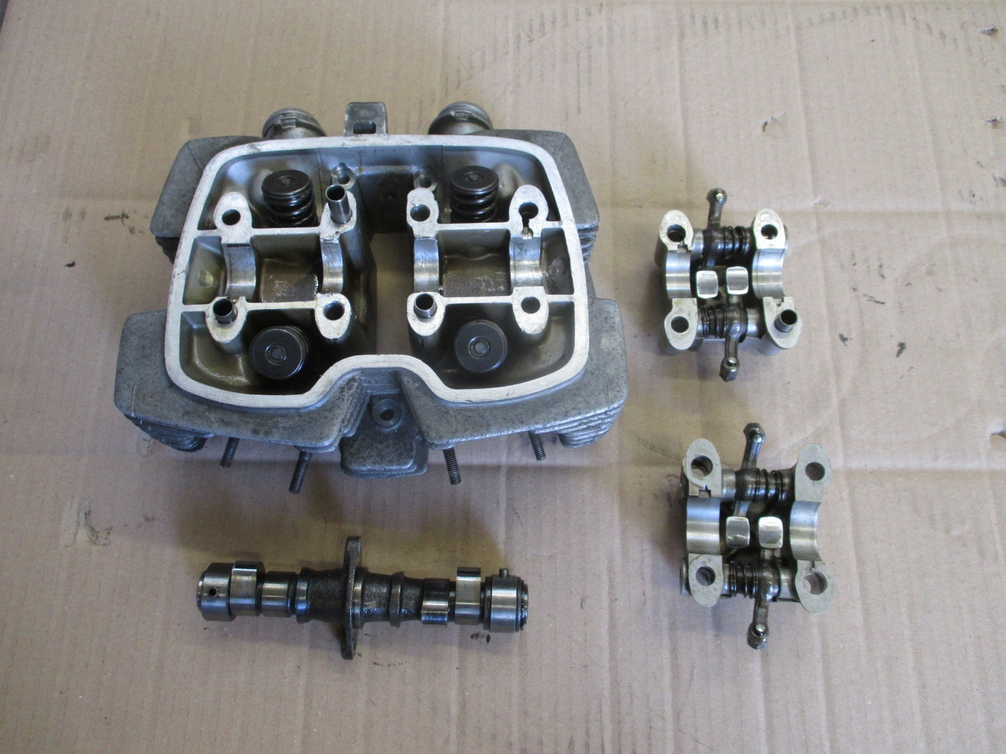 Culasse complète pour Honda 125 CBT - CB125T - 125 Twin