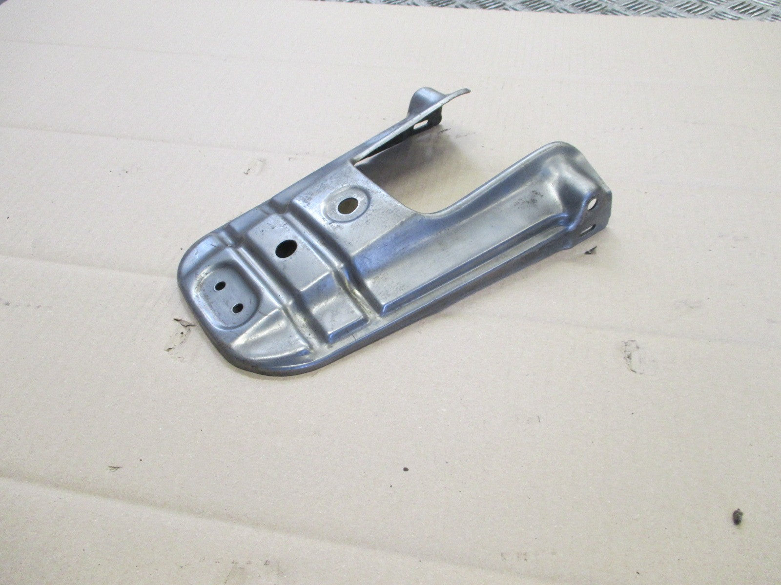 Support garde boue arrière pour Suzuki 125 TS ER - 1979 / 1981