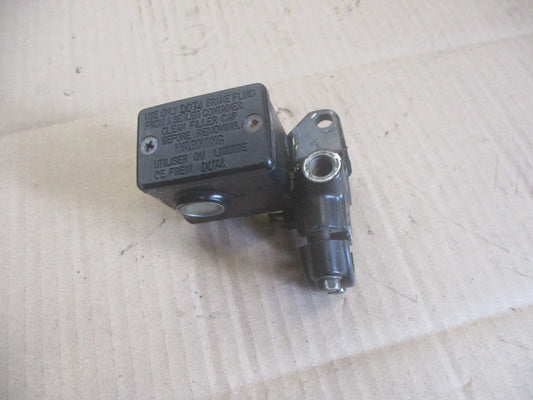 Maitre cylindre de frein avant pour Suzuki 650 DR - SP41A