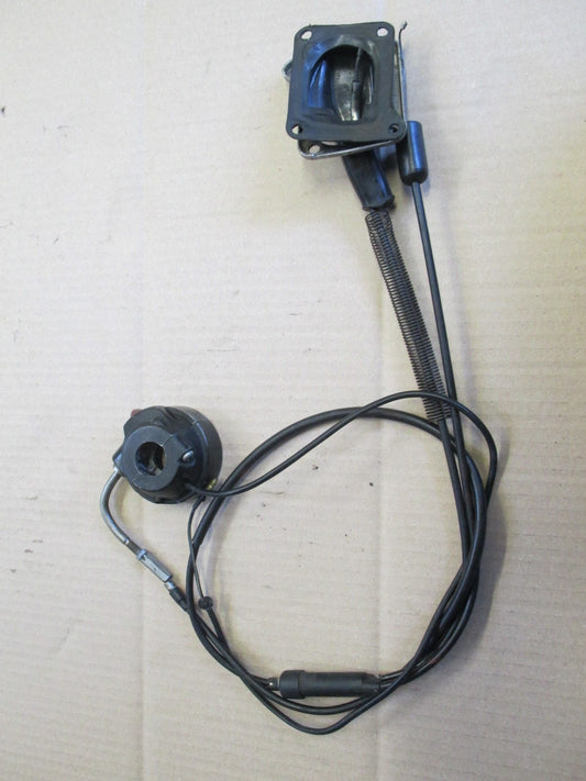 Cocotte + cable d'accélérateur + pompe + caoutchouc Kawasaki 125 KE - K1 - KS
