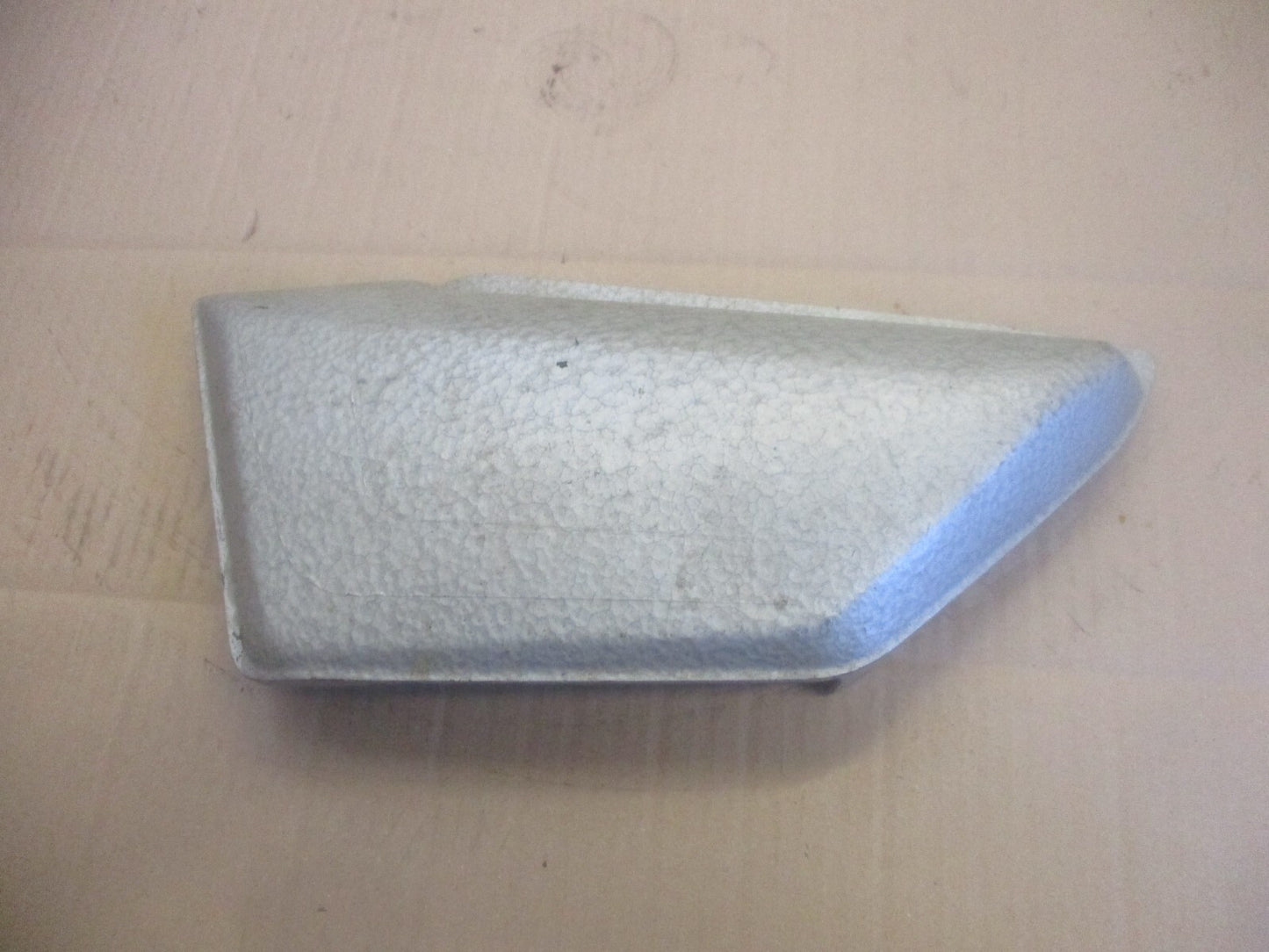 Cache latéral gauche pour Honda 125 CM - JC05