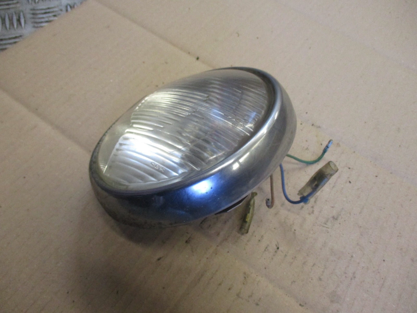 Optique TP AB 568 + cerclage de phare pour Honda 125 CBT - CB125T - 125 Twin