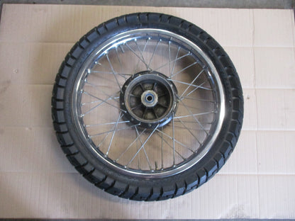 Roue arrière avec pneu Dunlop Trailmax très peu roulé Yamaha 125 DTLC - 10V