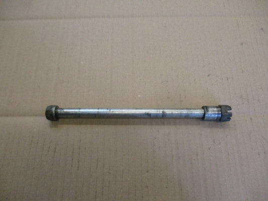Axe de roue avant pour Yamaha 50 DT MX - 1RE