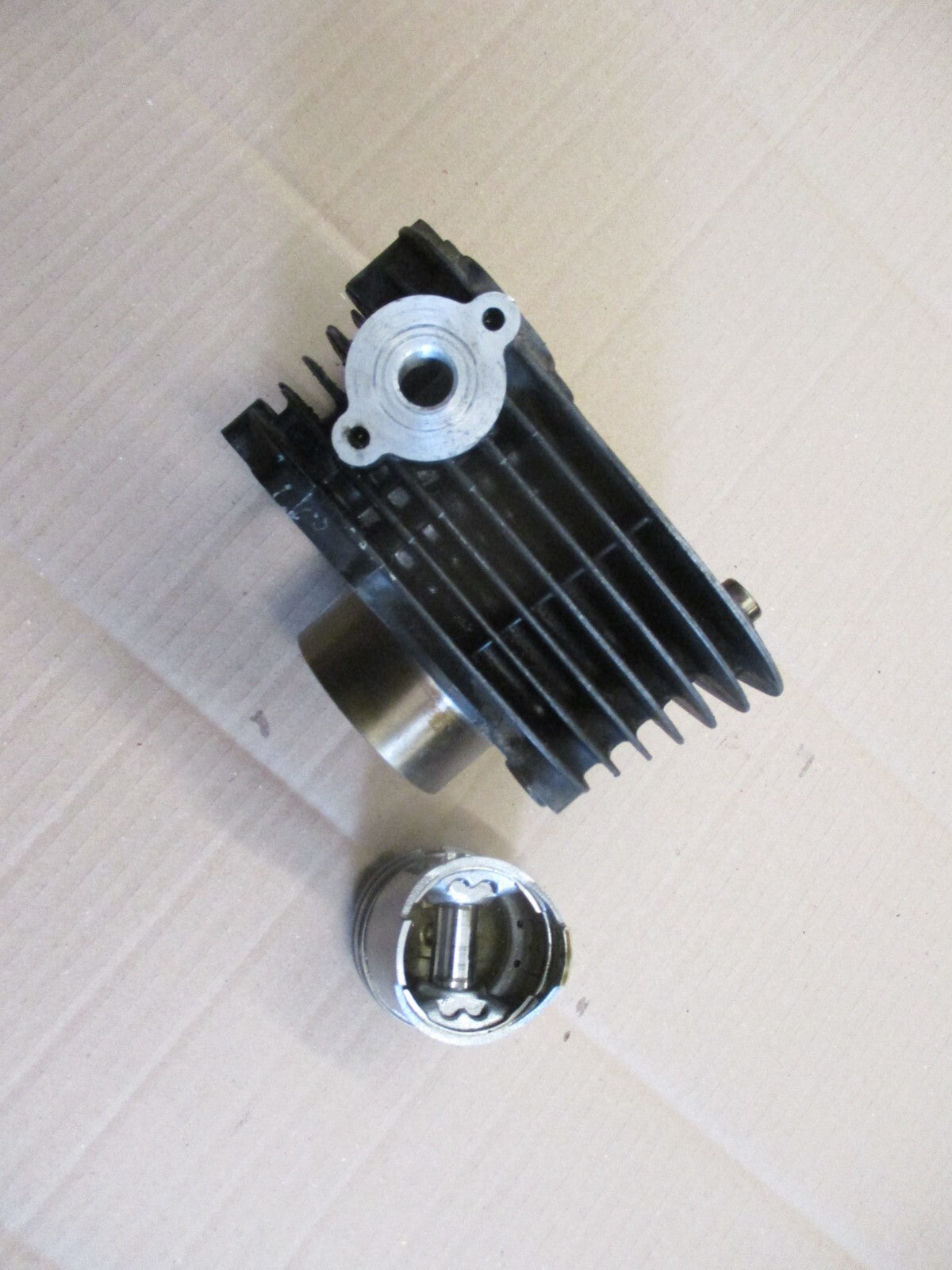 Cylindre / piston pour Yamaha 125 SR - 10F