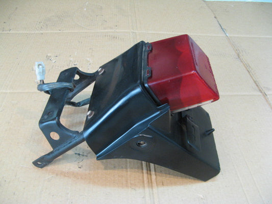 Bavette + feu arrière pour Suzuki 650 DR RS SE - SP42A - SP43A