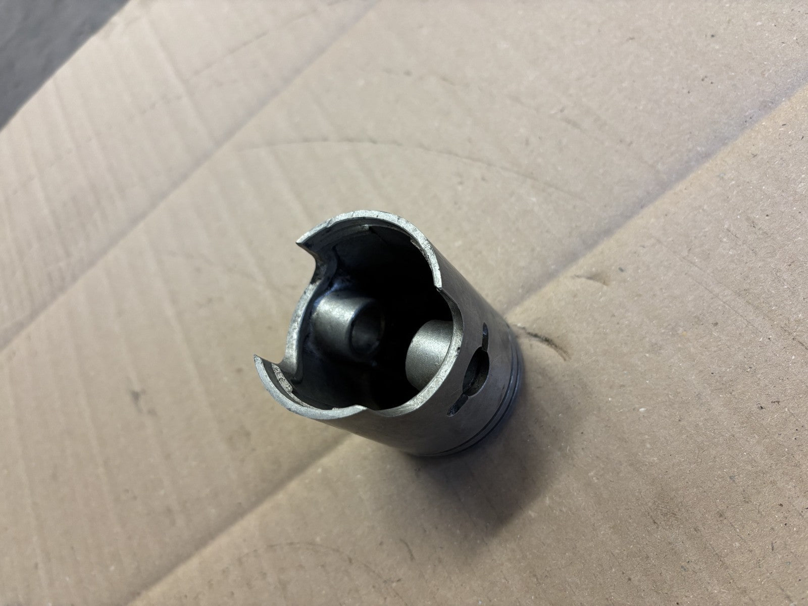 Piston cote réparation 0.5 mm pour Kawasaki 125 KE - K1 - KS