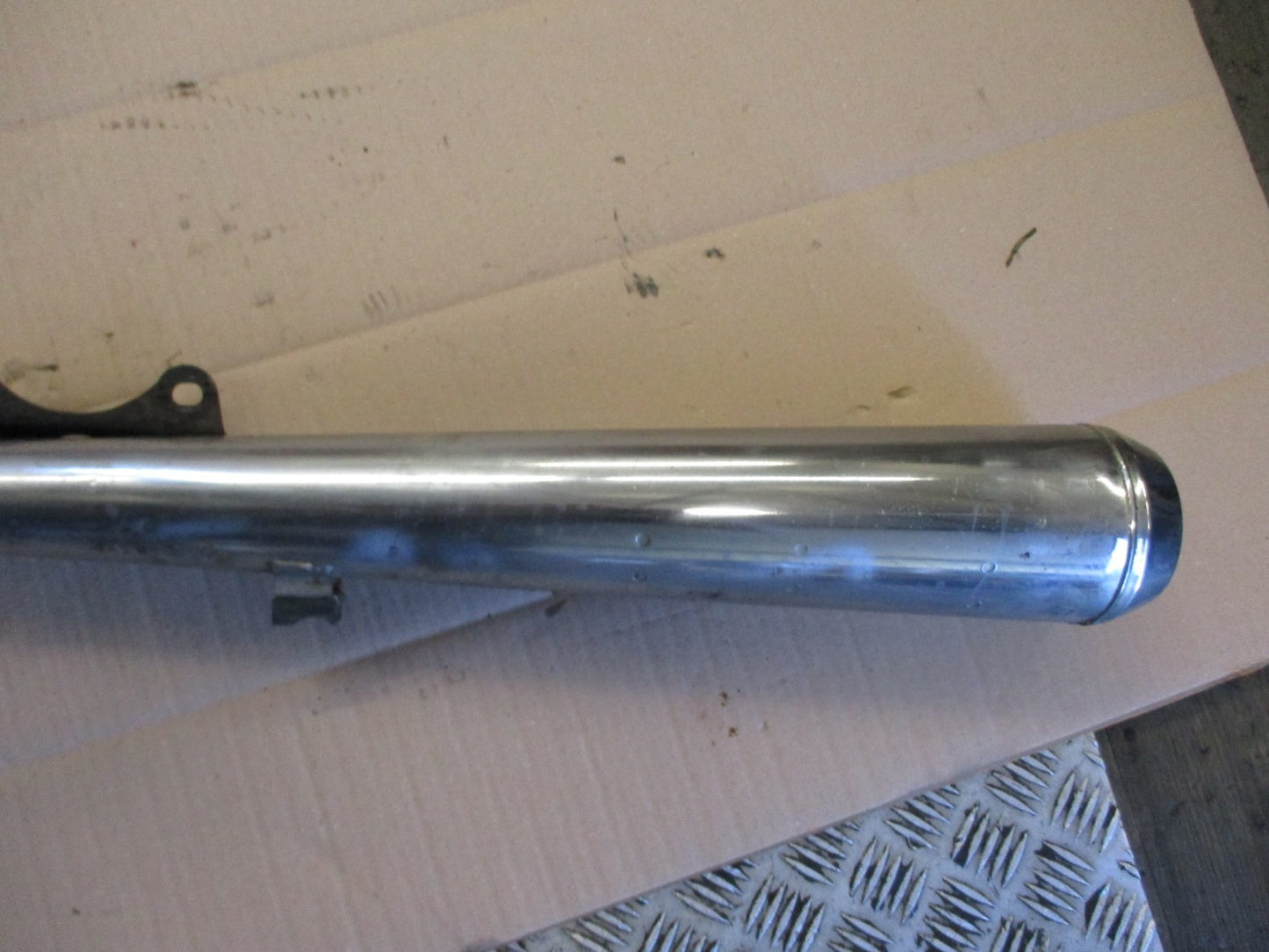 Pot d'échappement gauche pour Honda 125 CBT - CB125T - 125 Twin