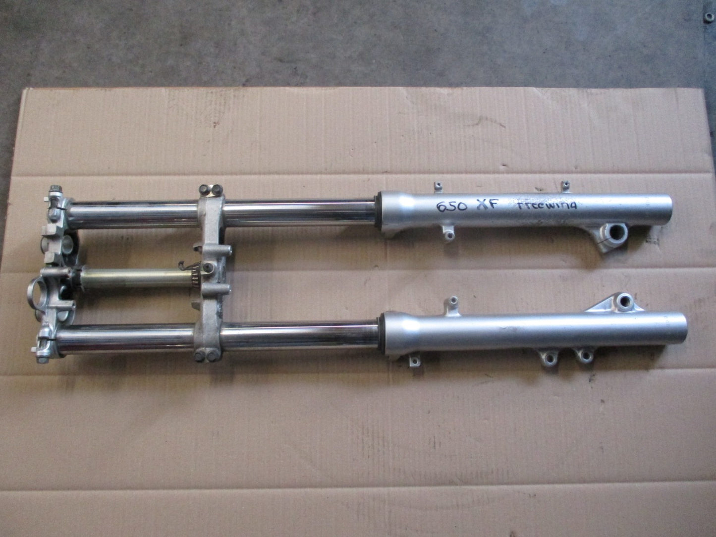 Fourche pour Suzuki 650 XF Freewind