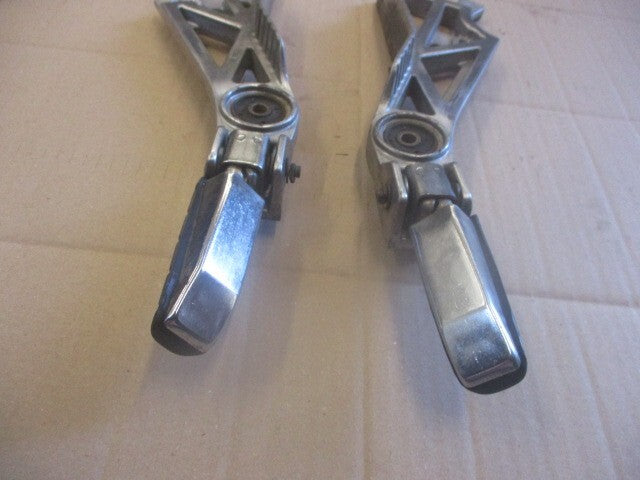 Platines cales pieds arrière pour Yamaha 750 FZX - 2JE - 4AM