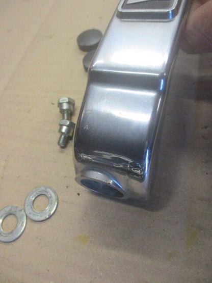 Cache avant de té inférieur de fourche + visserie pour Yamaha 500 XV Se - 26R