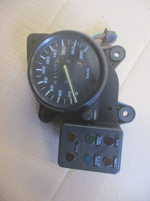 Compteur + voyants 63176 kms pour Honda 750 Africa twin - XRV - RD04