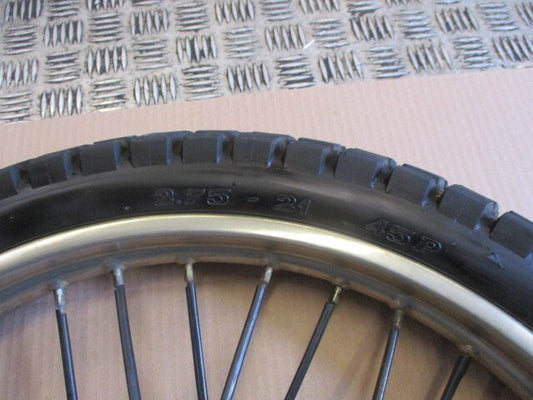 Roue avant avec pneu très peu roulé pour Suzuki 125 DR - SF43B