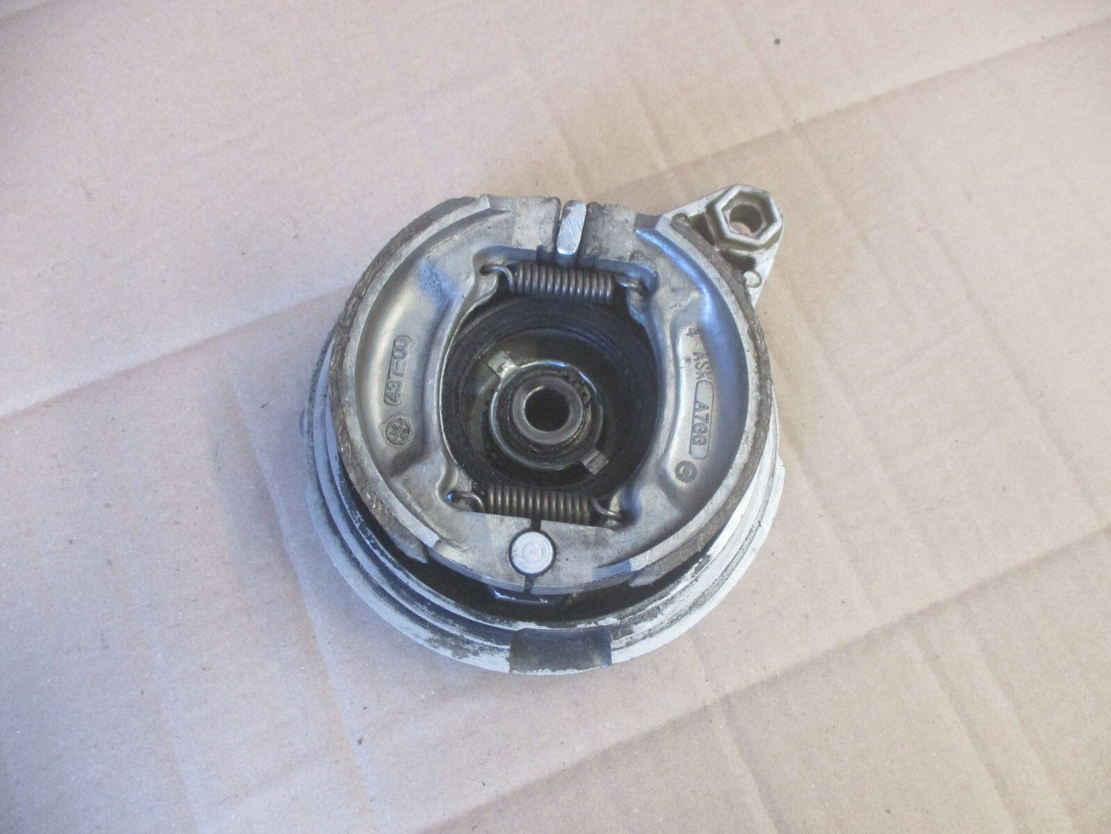 Tambour de frein avant + entraineur de compteur pour Yamaha 125 TY