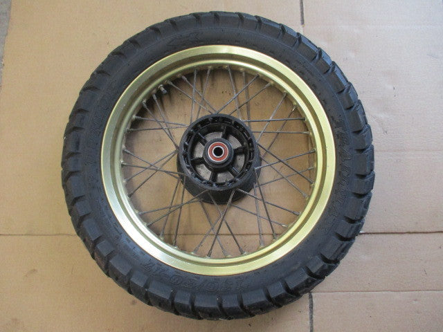 Roue arrière à frein à tambour pour Suzuki 600 DR - SN41A - couleur "or"
