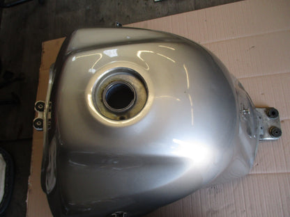 Réservoir d'essence pour Honda 1000 XLV Varadéro - SD01 - 1999/2002