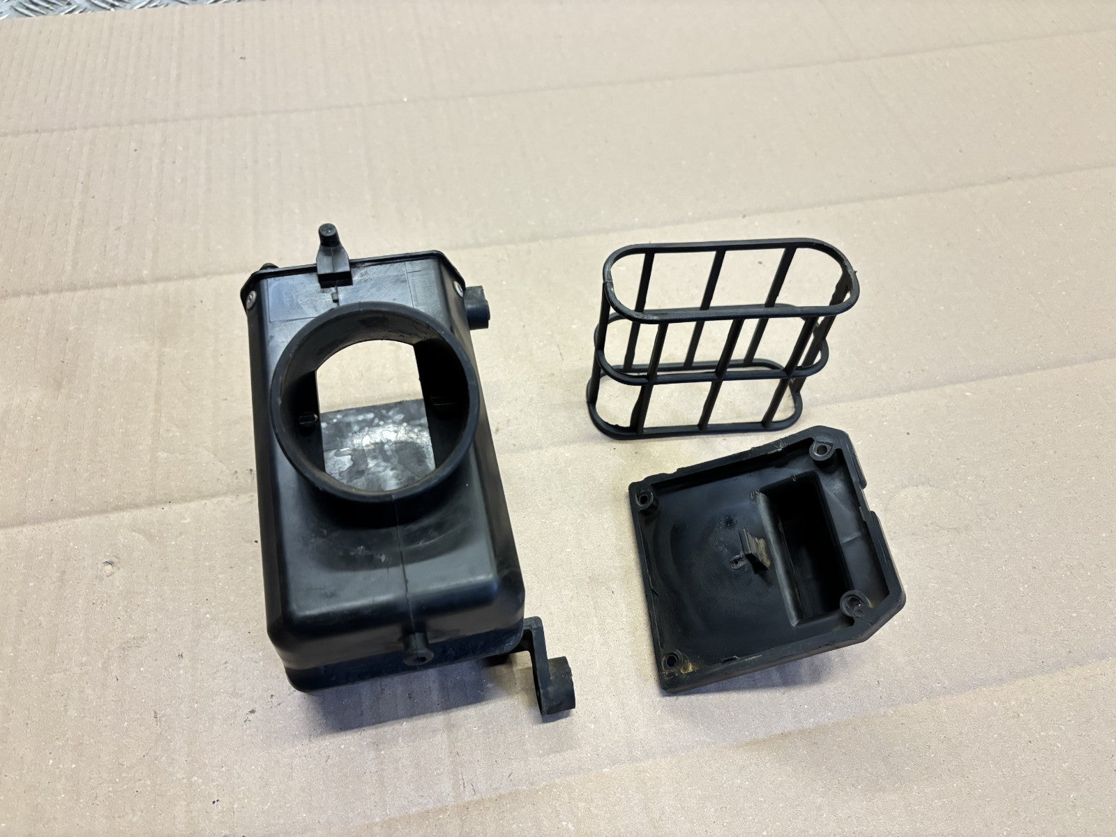 Boitier filtre à air + support filtre pour Kawasaki 125 KE - K1 - KS