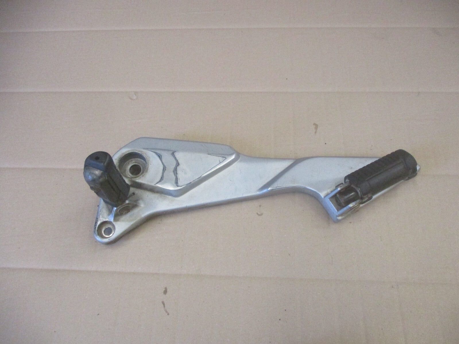 Platine cales pieds gauche pour Honda 650 XLV Transalp - RD10A - RD11A