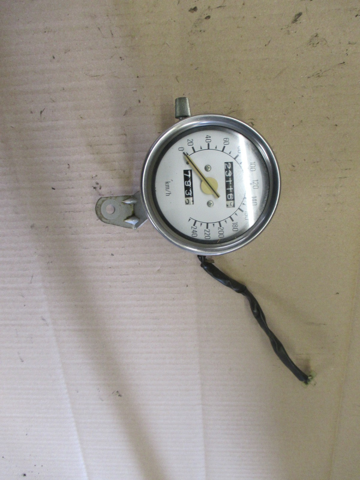 Compteur 23118 km pour Yamaha 750 FZX - 2JE - 4AM